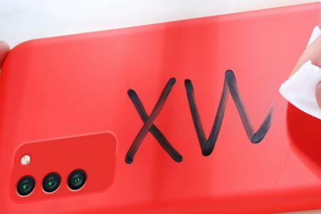 輕松擦掉硅膠手機(jī)套上的任何污漬 輕松擦掉硅膠手機(jī)套上的任何污漬